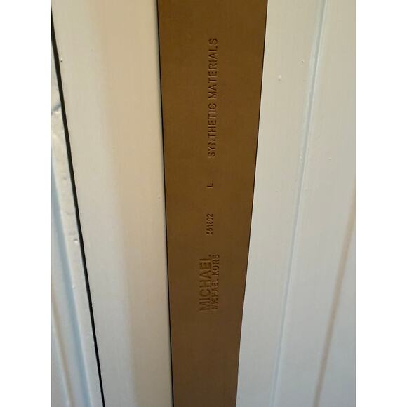 Women\'s Michael Kors white belt in size Large brand\'s signature \